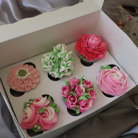 Floral Cupcakes for Mother's Day