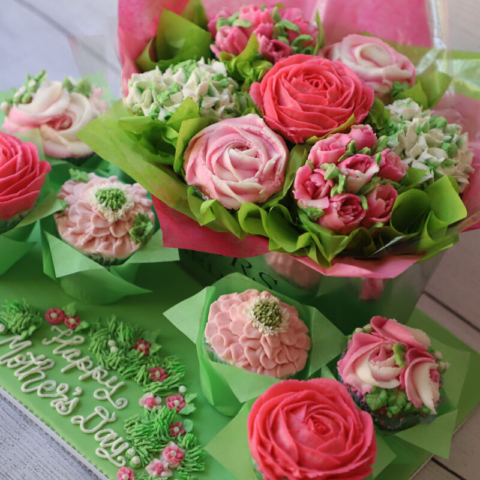 Floral Cupcakes for Mother's Day